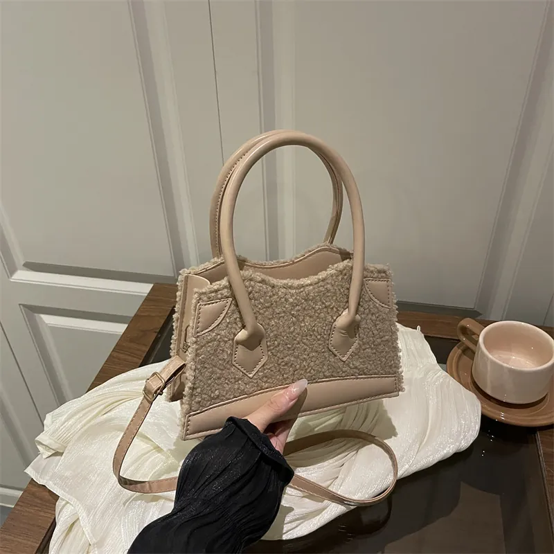 Women Plush Lamb Wool Handbag PU Leather Patchwork Crossbody Bag With Top Handles Adjustable Strap Autumn Winter Chic