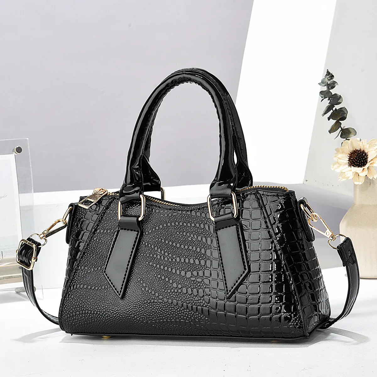 Women Crocodile Pattern PU Leather Pillow Bag Elegant Top Handle Handbag Adjustable Shoulder Strap Crossbody Bag Daily Commute