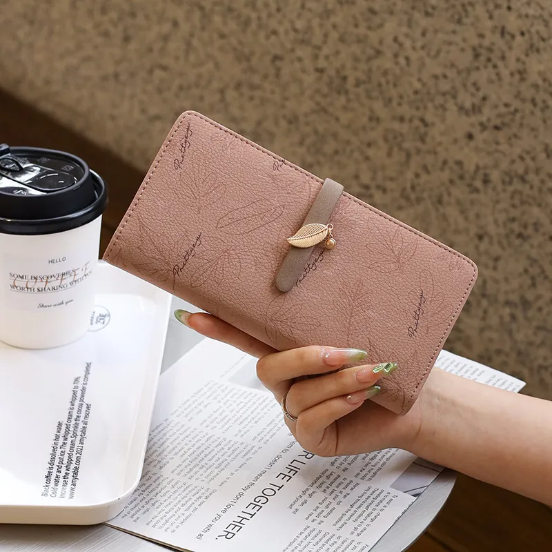 Women Long Wallet PU Leather Leaf Print Elegant Clutch With Metal Leaf Pendant Multi Card Slots Zipper Snap Closure