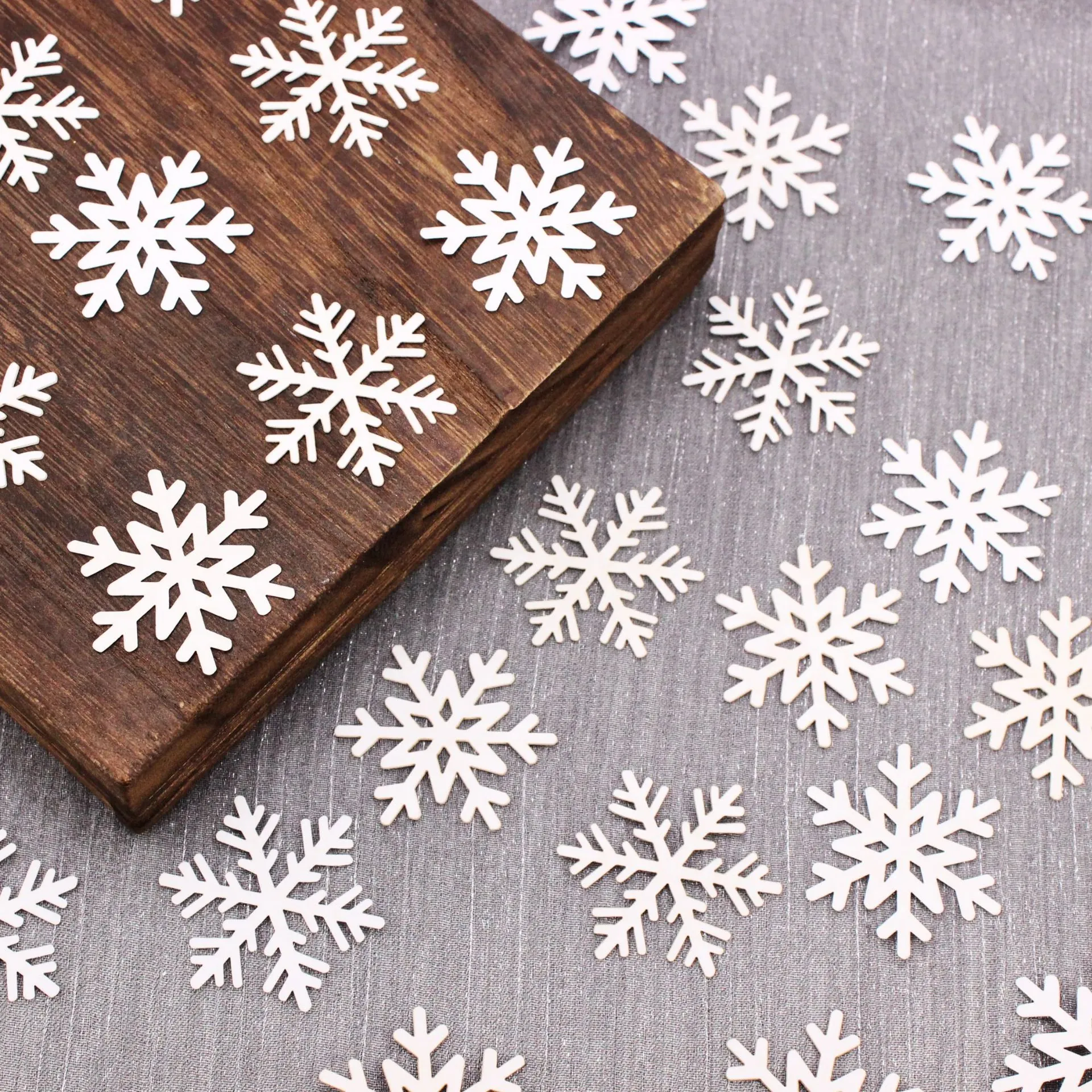 White Snowflake Confetti Laser Cut Paper Snowflakes Christmas Winter Party Table Scatter Holiday Home Decor Nordic Ornament