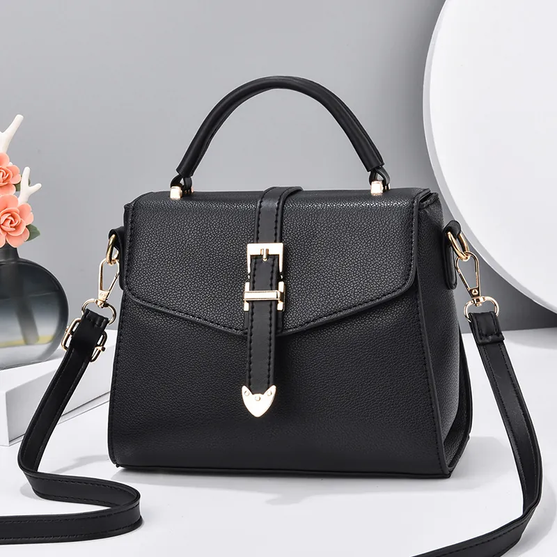 Élégant Sac Carré en Cuir PU Grain de Litchi pour Femmes Couleur Unie Sac à Main Sac à Épaule Ornement en Cœur Matériel Doré