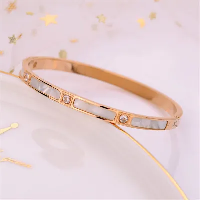 Jonc Incrusté De Nacre Et Zircon En Acier Inoxydable Plqué Or Bracelet Minimaliste Bijoux Pour Femmes