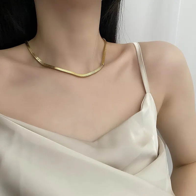 Women Titanium Steel Flat Snake Bone Chain Necklace Fish Scale Simple High End Elegant Gold Color Fashion Jewelry