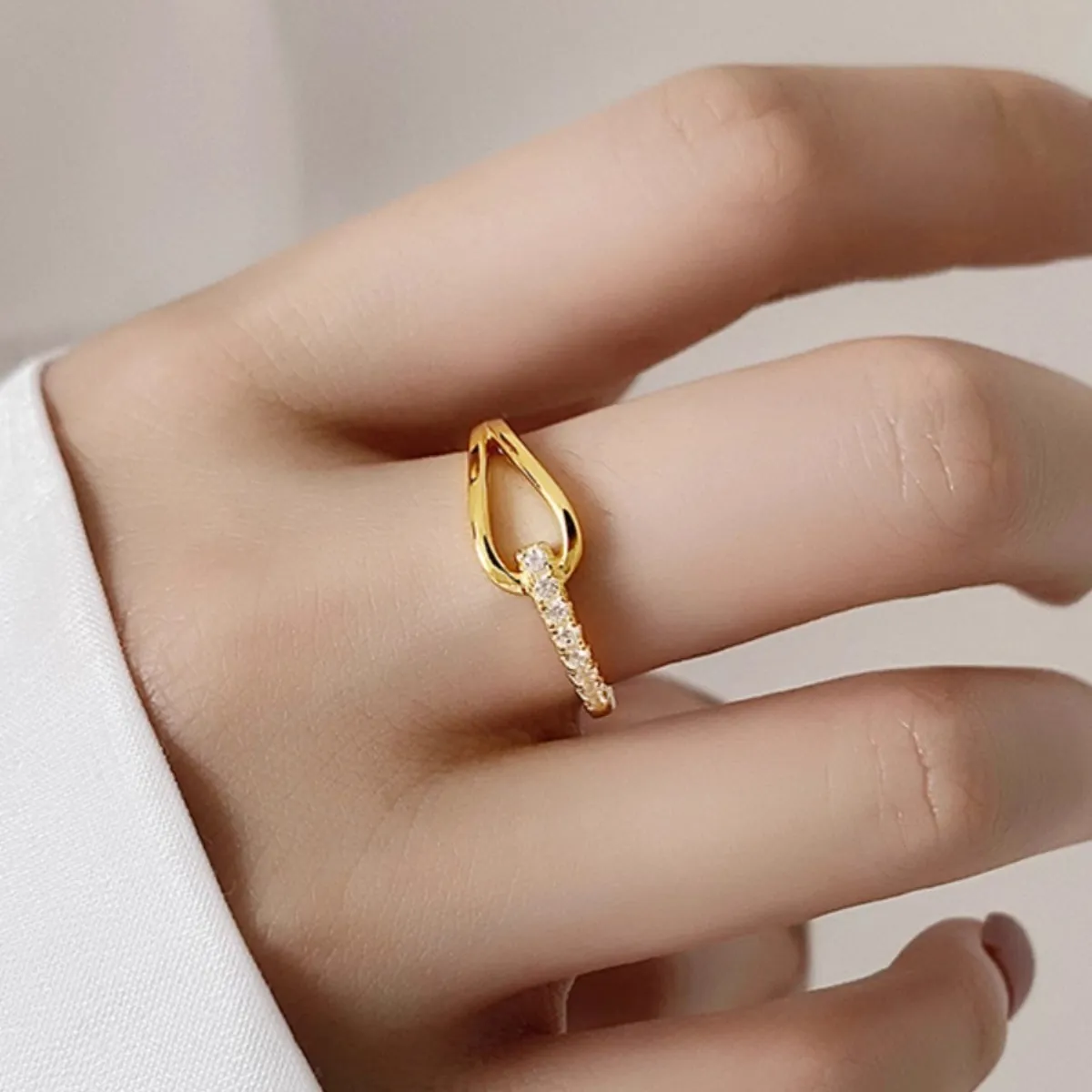 Bague Goutte Deau En Acier Titane Strass Pavés Plaqué Or 18K Bijoux De Mode Pour Femmes