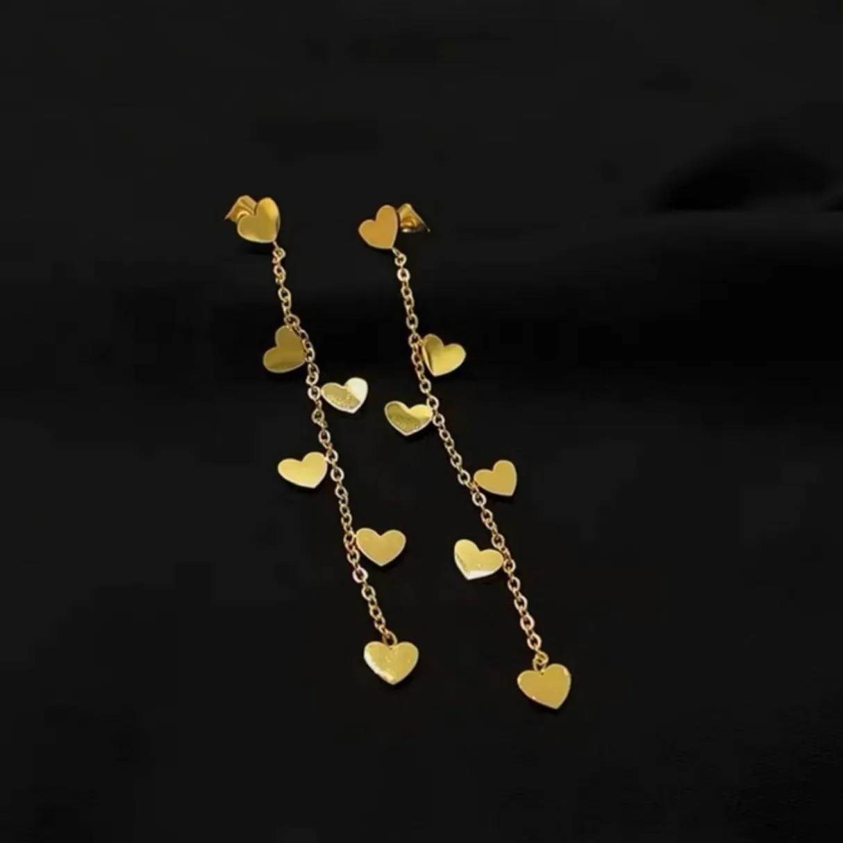 Boucles D'oreilles Longue Chaîne À Pompons En Forme De Cœur Acier Au Titane Plaqué Or Bijoux De Mode Pour Femmes