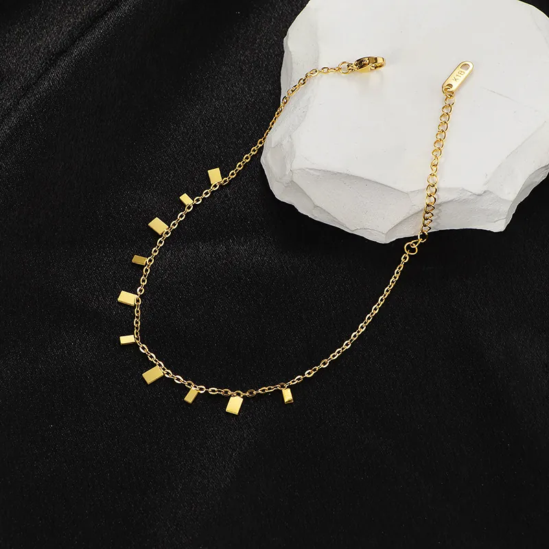 Bracelet De Cheville Pour Femmes En Acier Au Titane Avec Breloques Carrées Plaqué Or 18K Géométrique Minimaliste