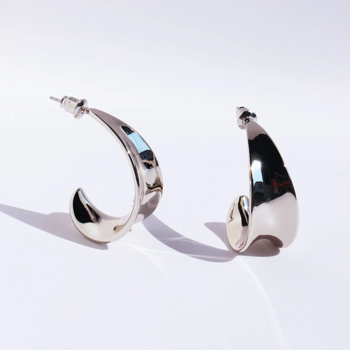 Boucles D'oreilles En Laiton Poli Miroir En Forme De C Créoles Larges Géométriques Accessoire Moderne Minimaliste Femmes