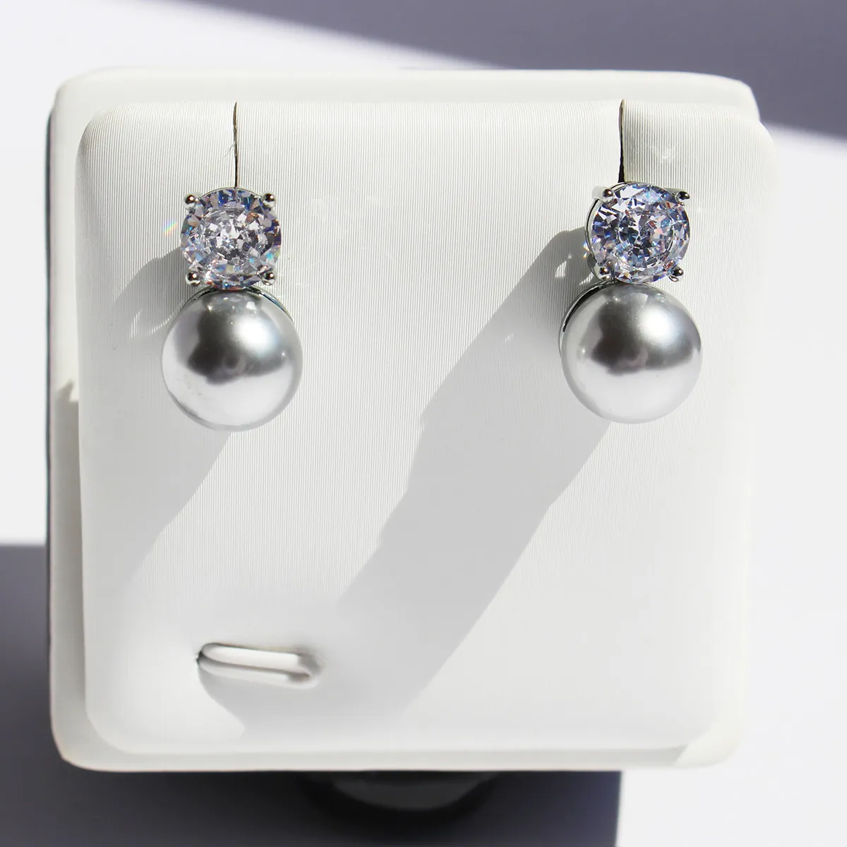 Grey Round Artificial Pearl And Zircon Stud Earrings With 925 Sterling Silver Earring Post Brass Base Elegant Fashion Jewelry Women