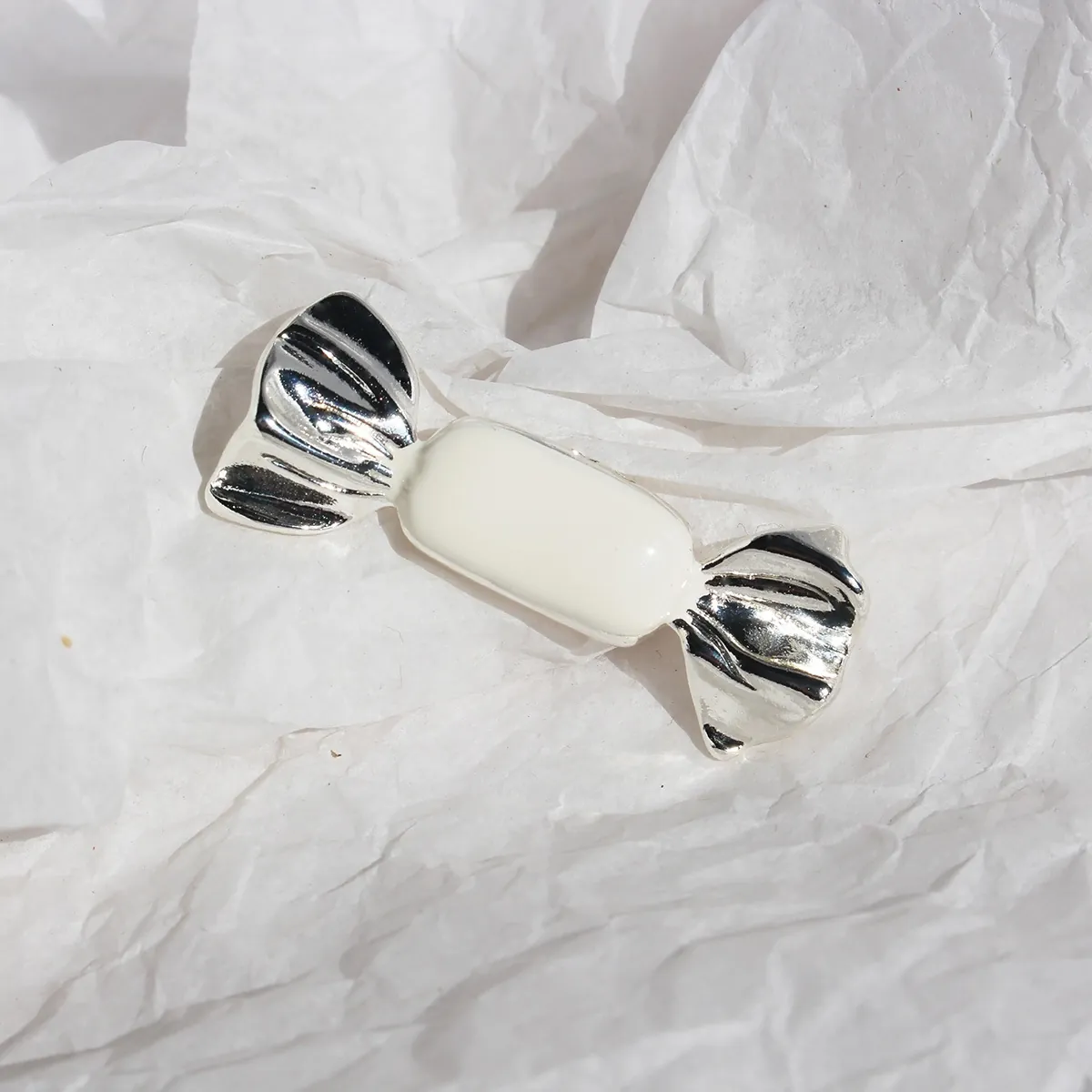 Korean Style Creative Candy Brooch For Women Silver White Drip Glaze Brass Brooch Pin Fashion Sweet Cool Jewelry Gift