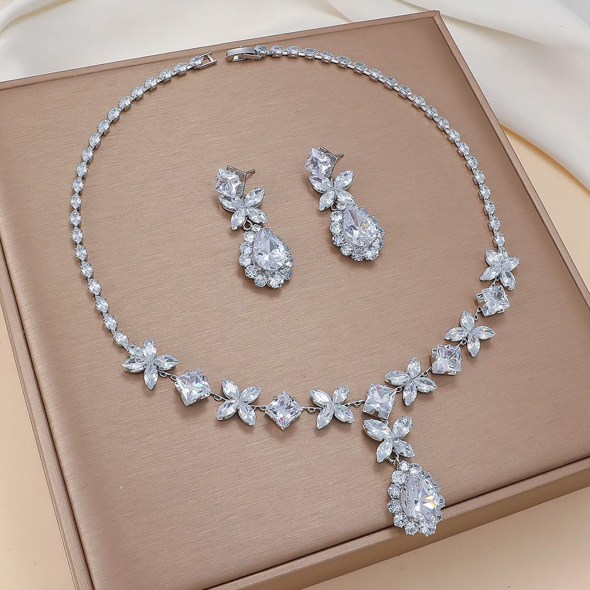 Butterfly Cubic Zirconia Necklace And Earrings Copper Waterdrop Pendant Bridal Wedding Party Jewelry For Women