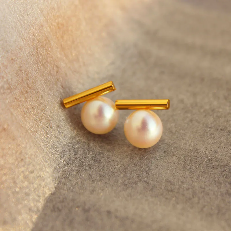 French Retro Round Artificial Pearl Stud Earrings With Copper Bar And Silver Earring Post Minimalist Geometric Jewelry For Women