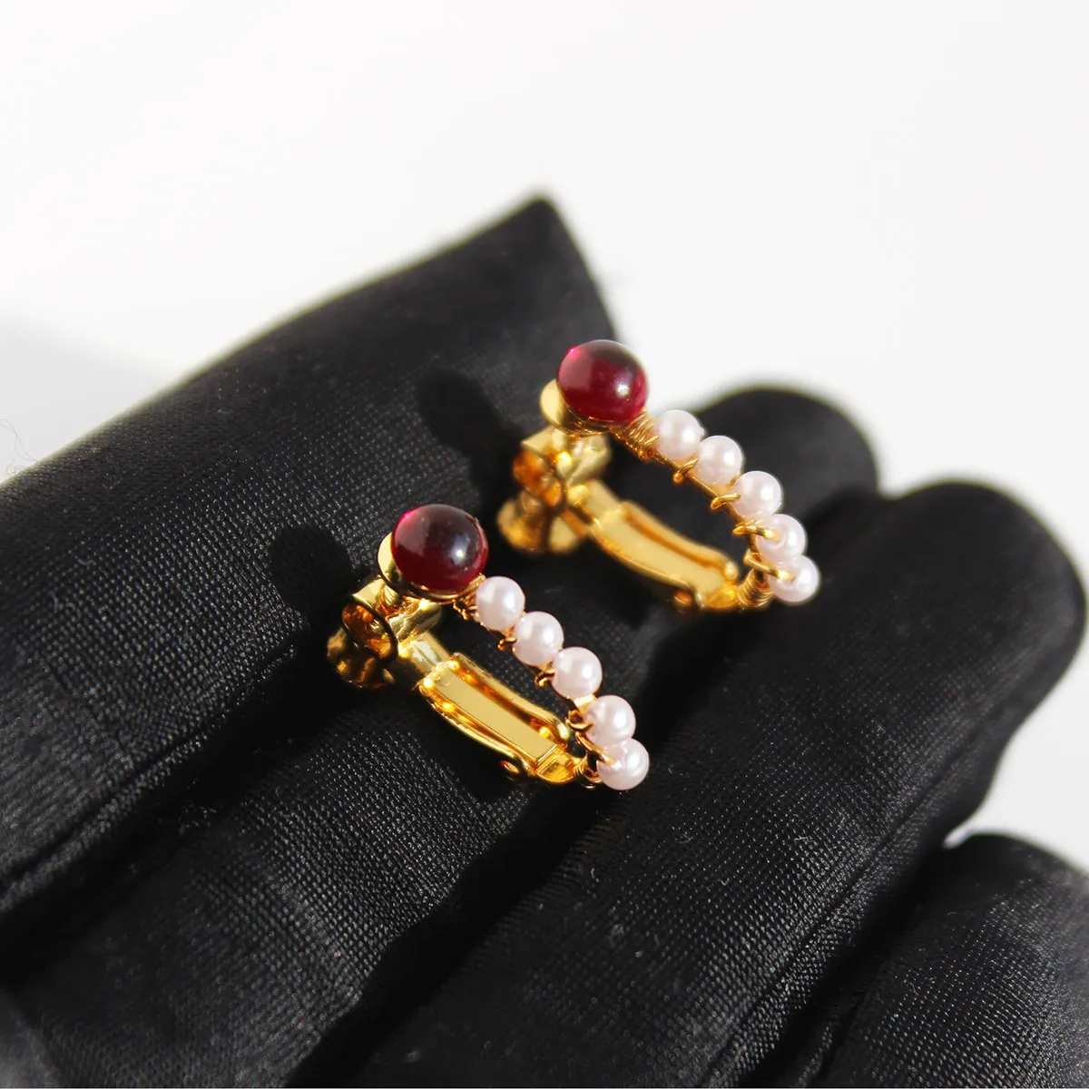 French Vintage Gold Plated Brass Clip On Earrings With Deep Red Glass And White Artificial Pearl For Women Elegant Non Pierced Jewelry