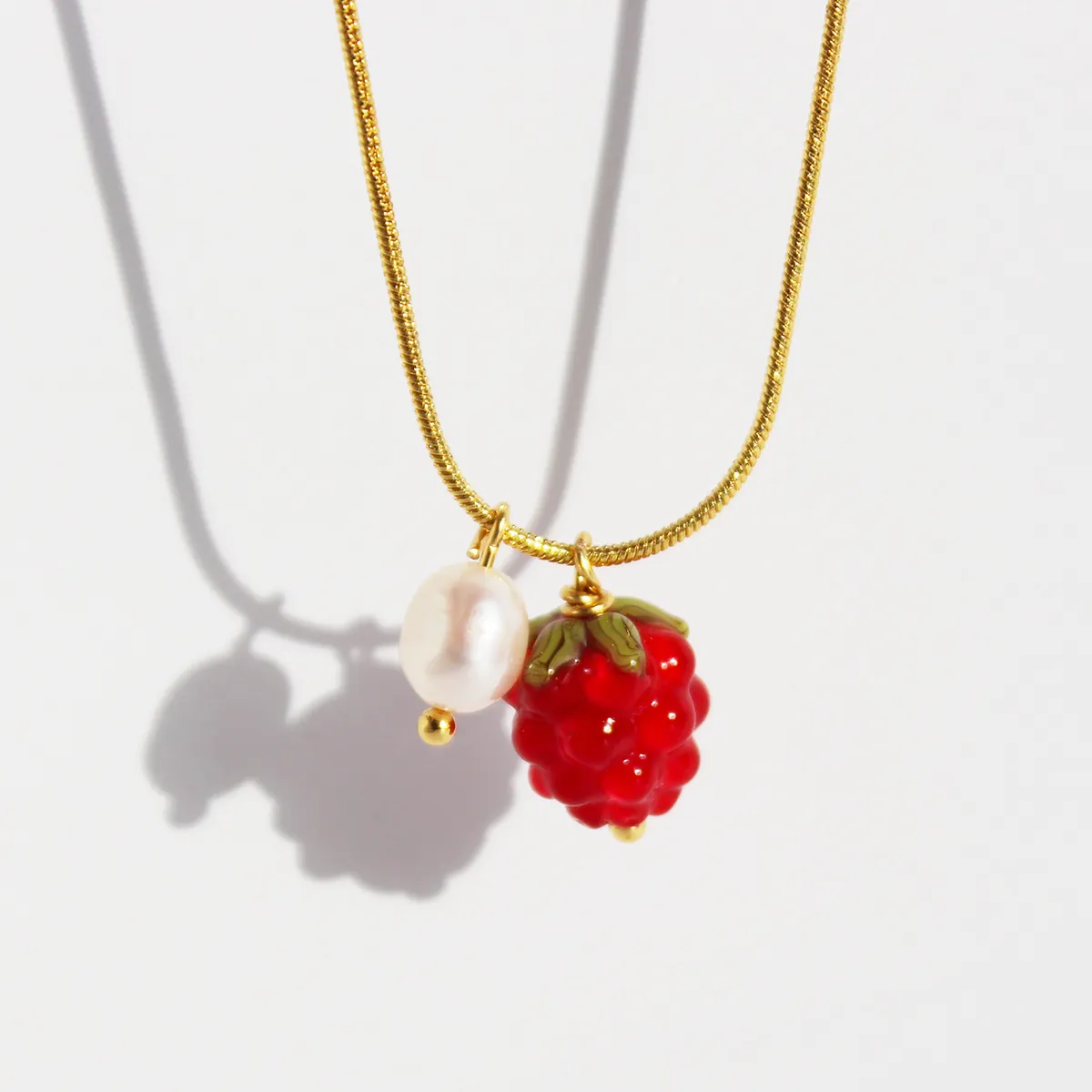 Raspberry And Artificial Pearl Pendant Necklace Brass Gold Plated Snake Bone Chain Sweet Pastoral Jewelry For Women