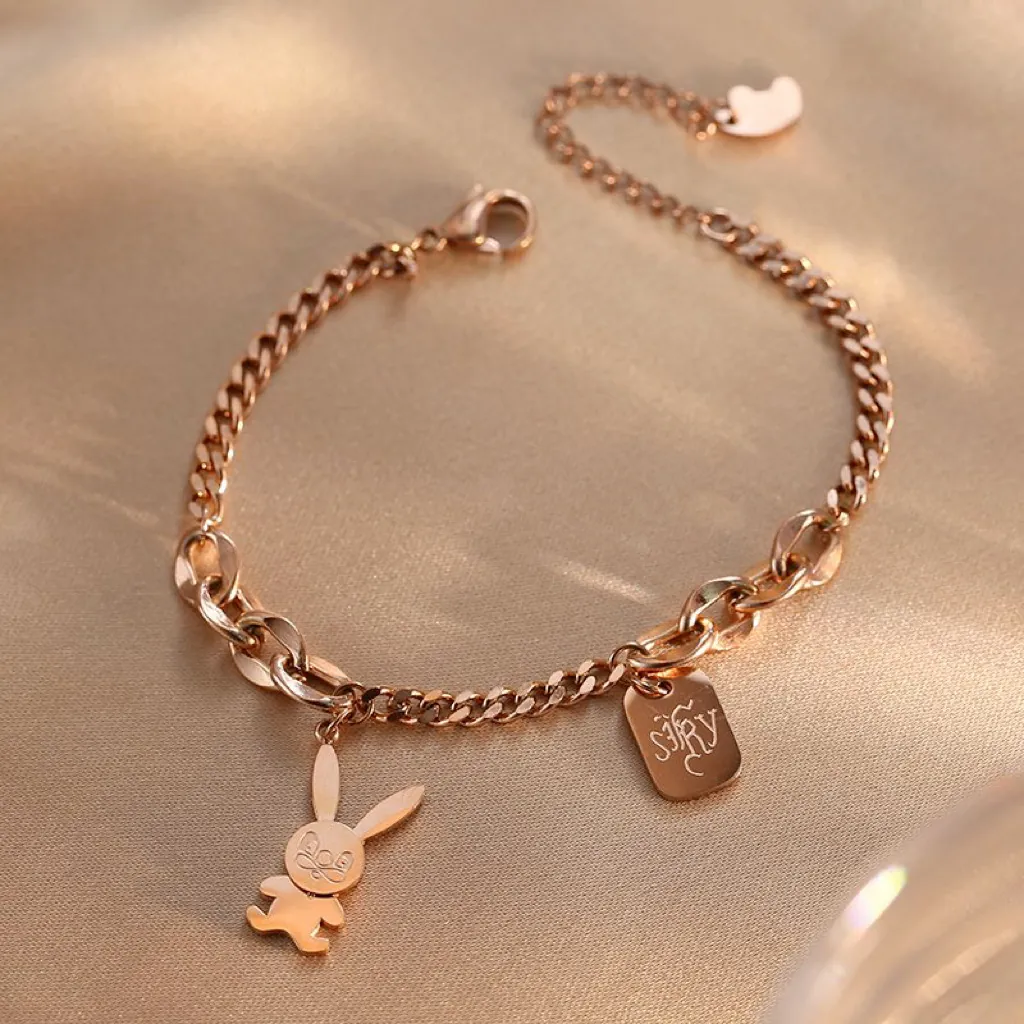 Cute Rabbit Pendant Bracelet Titanium Steel Rose Gold Heart Adjustable Chain Elegant Niche Design Hand Jewelry For Women
