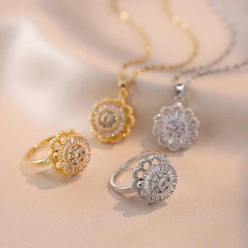 Rotating Sunflower Pendant Necklace Zircon Titanium Steel Spinner Jewelry For Women Elegant Jewelry