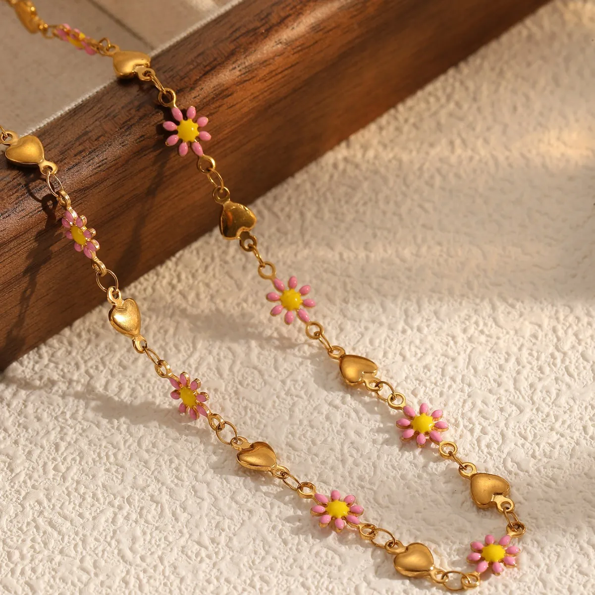 Collier En Acier Inoxydable Plaqué Or Pendentif Marguerite En Émail Rose Cœur Bijoux Floraux Doux Pour Femmes