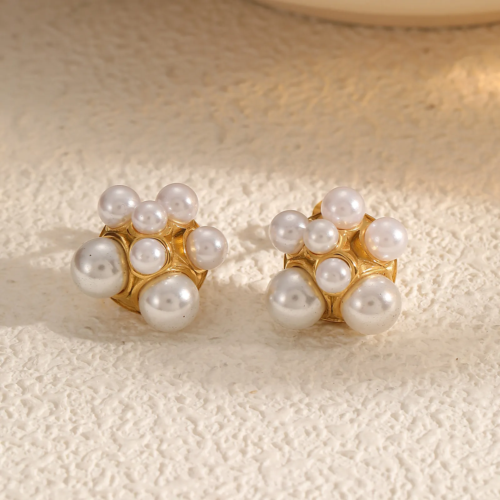 French Retro Cluster Artificial Pearl Stud Earrings Stainless Steel Gold Plated Elegant Flower Shape Jewelry For Women