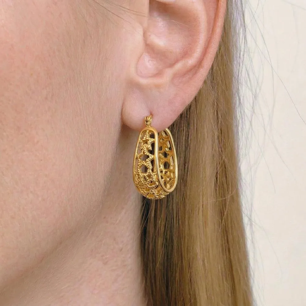 Boucles D'oreilles Créoles En Forme De U Étoiles Ajourées Acier Inoxydable Plaqué Or Vintage Hypoallergénique Femmes