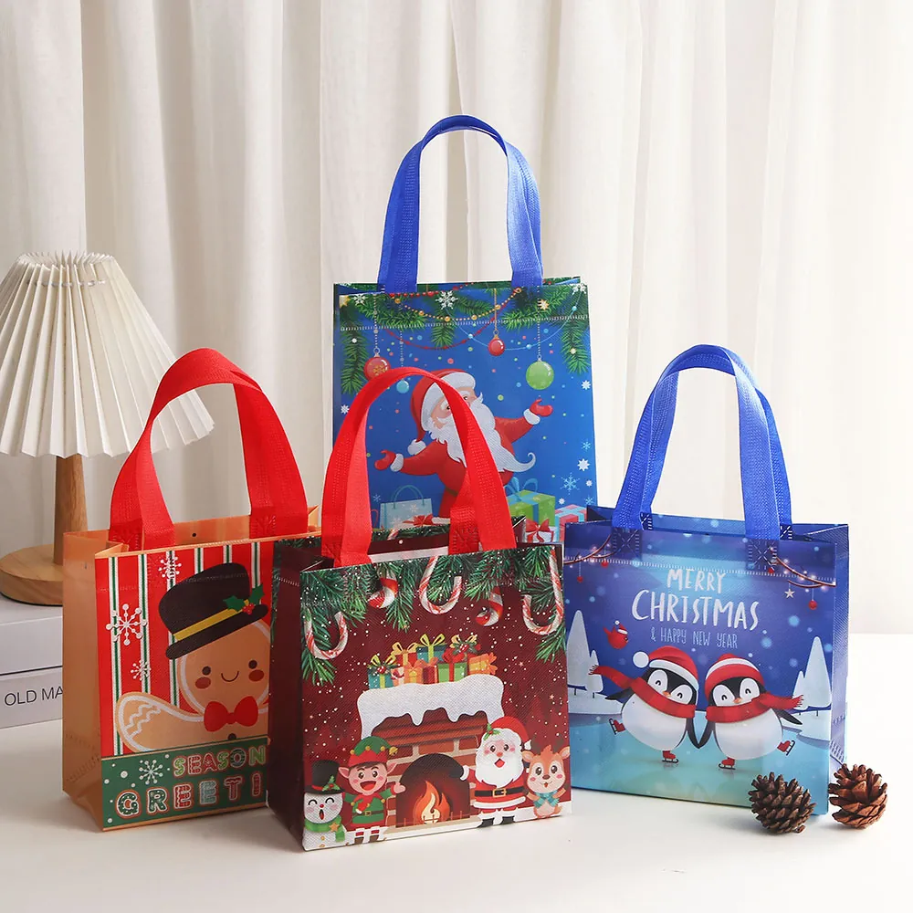 Merry Christmas Laminated Non-Woven Gift Bag Santa Claus Red Truck Printed Festive Handbag Party Favor Shopping Tote Bag