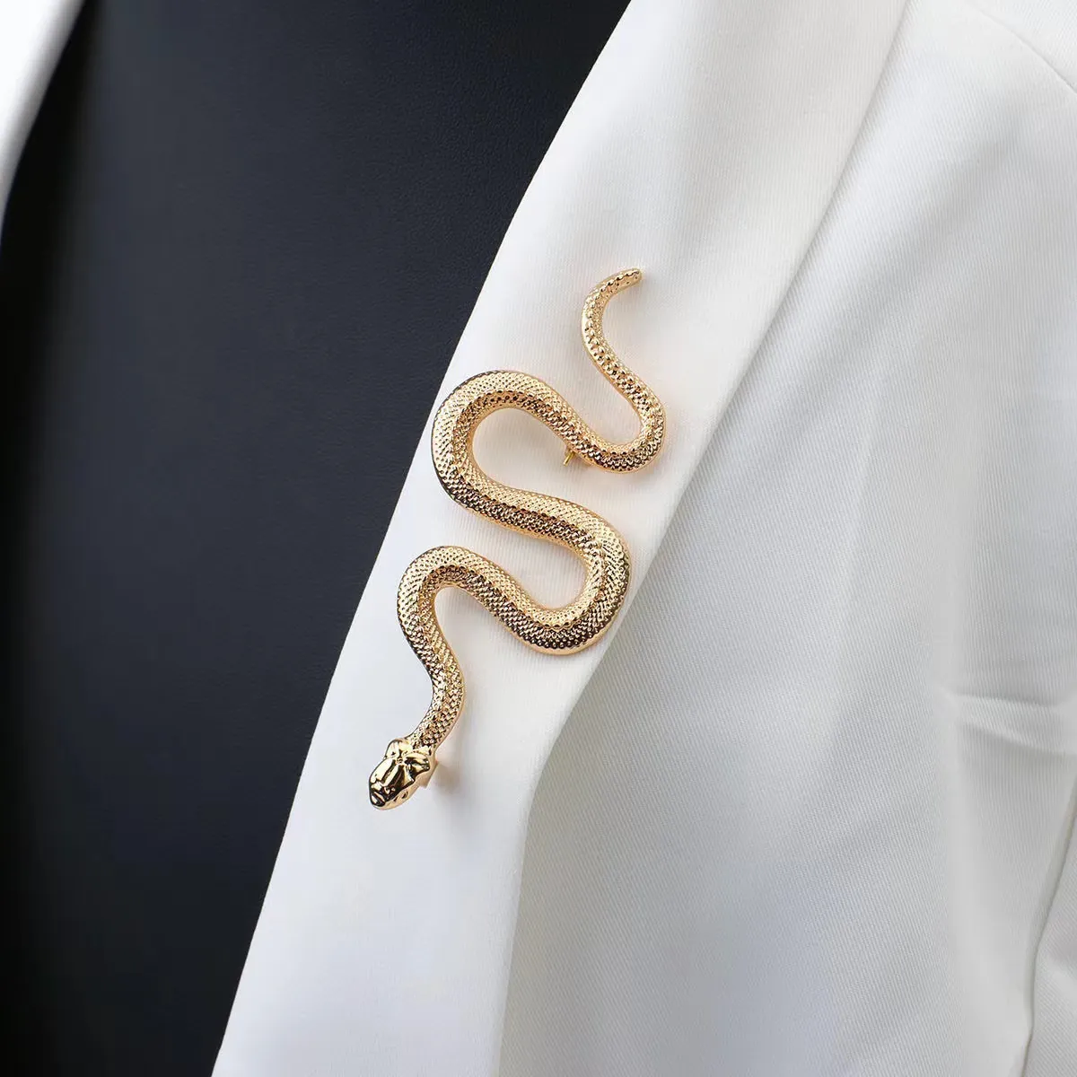 Vintage Legierung Schlange Brosche Mode Tier Schuppen Textur Reversnadel Personalisierte Python Abzeichen Für Herren Damen Anzug Mantel