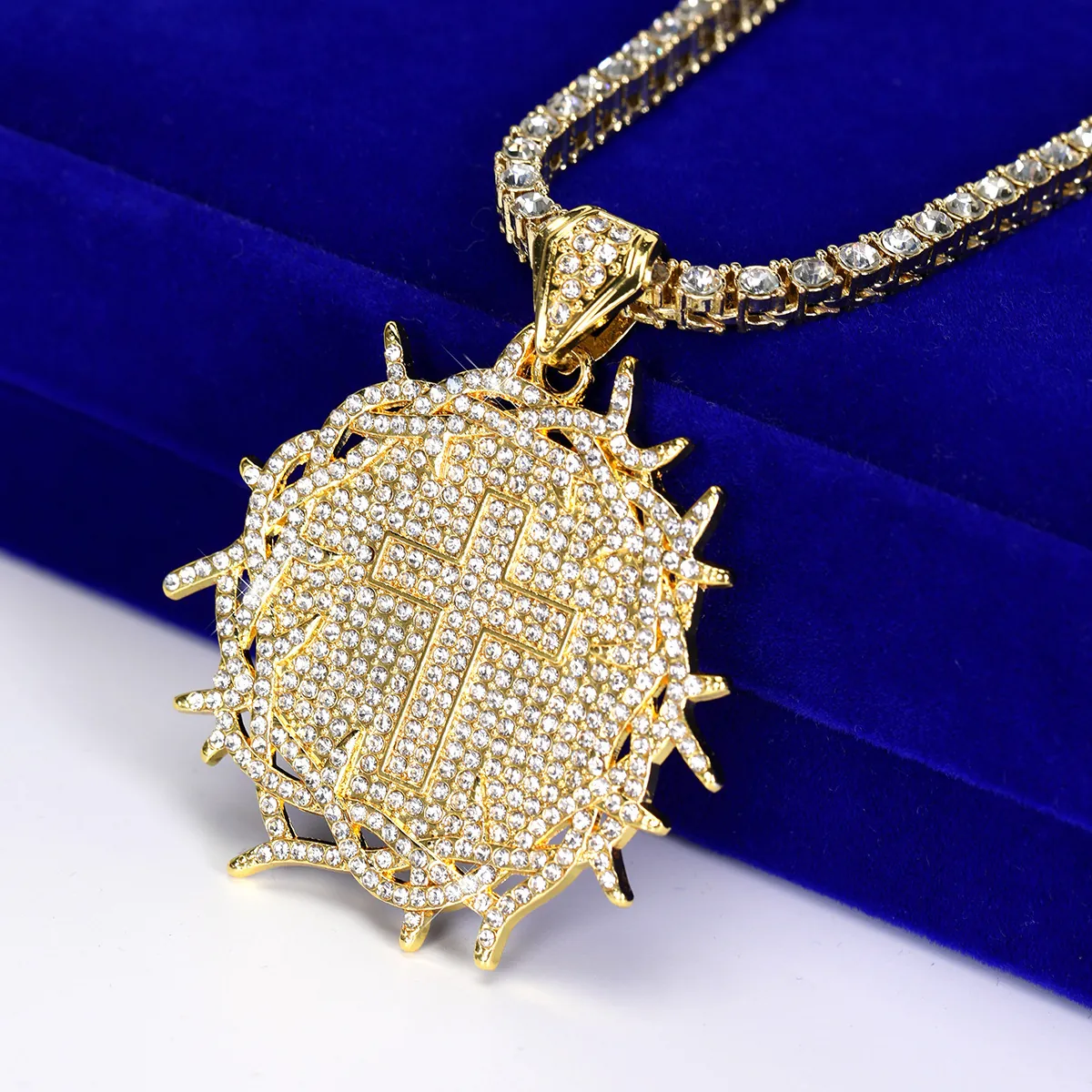 Collier Pendentif Croix d'Épines Hip Hop Iced Out pour Hommes Femmes Alliage Plaqué Or Strass Chaîne de Tennis Bijoux Religieux