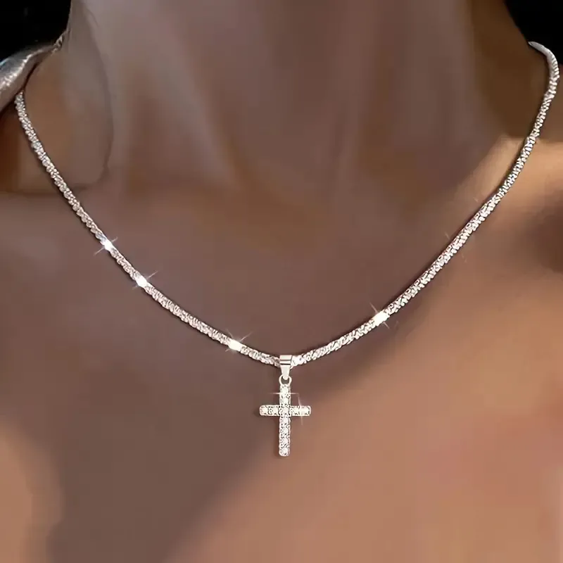 925 Sterling Silver Shimmering Cross Pendant Necklace For Women Sparkling Rhinestone Clavicle Chain Simple Fashion Jewelry Gift