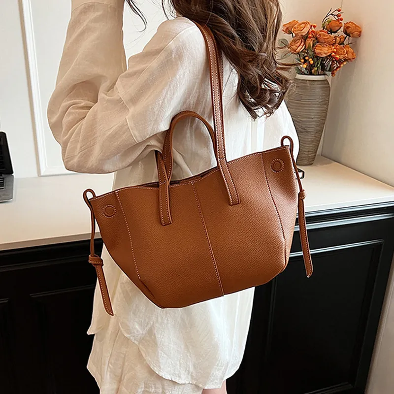 French Niche Design Large Capacity Tote Bag For Women PU Leather Litchi Grain Contrast Stitching Shoulder Underarm Bag Handbag