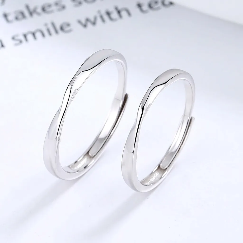 Anelli di Coppia in Argento Sterling 925 a Forma di Anello di Mobius Regolabili Minimalisti Intrecciati Geometrici Aperti Regalo di San Valentino