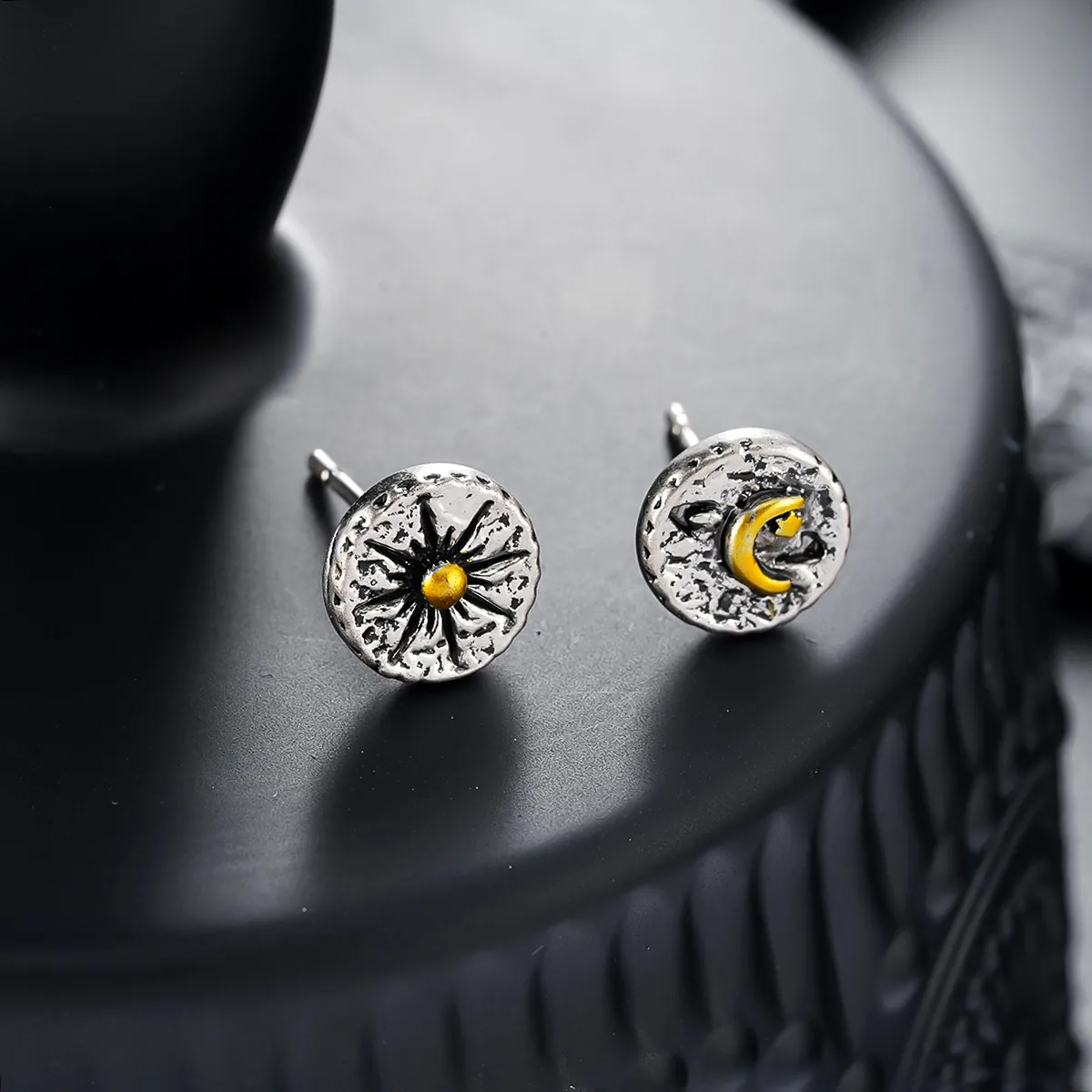 Vintage Copper Sun Moon Stud Earrings For Men Women Asymmetric Hammered Antique Silver Gold Celestial Earrings Jewelry Gift