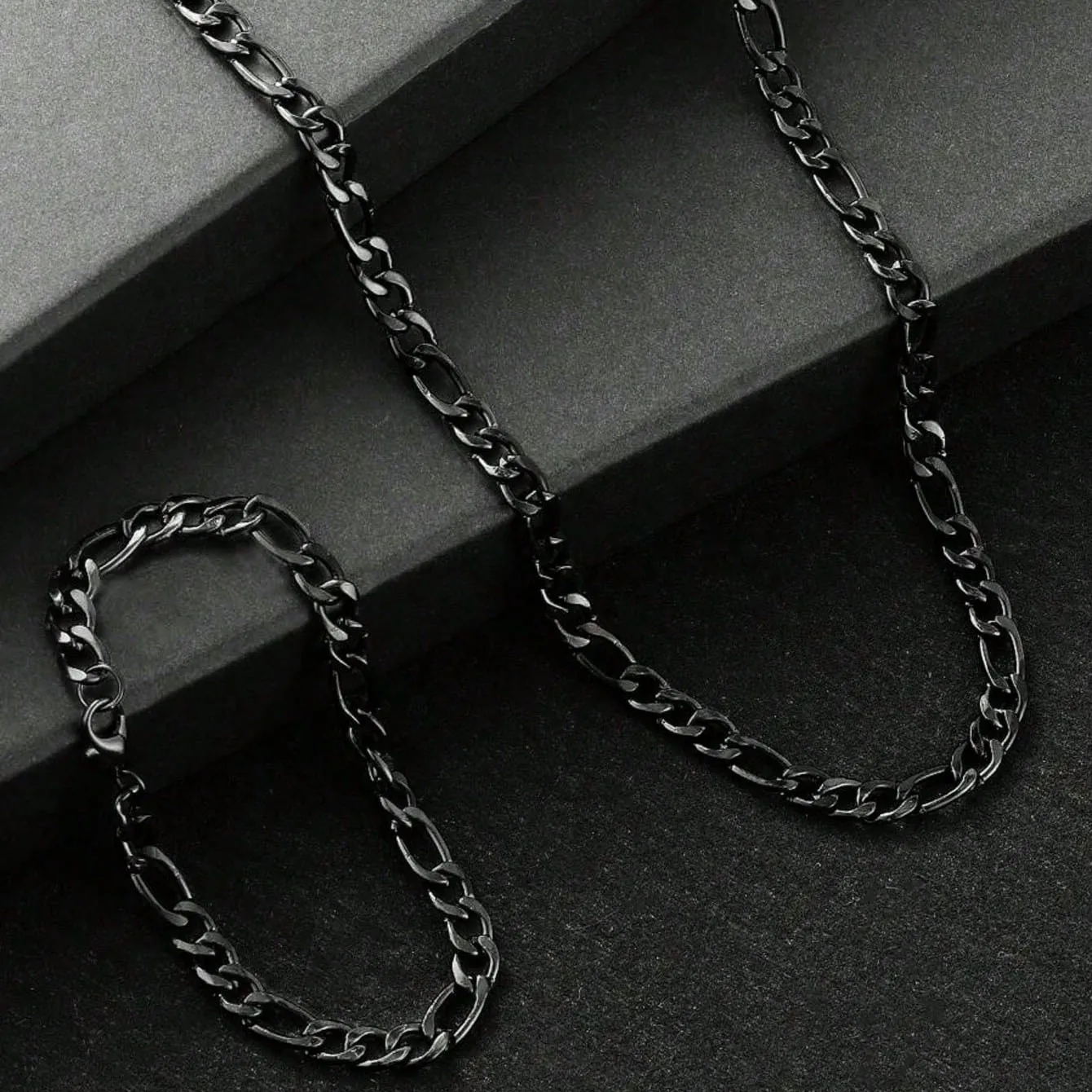 Black Stainless Steel Figaro Chain Necklace For Men And Women Hip Hop Punk Electroplated Minimalist Jewelry Figaro Link Necklace