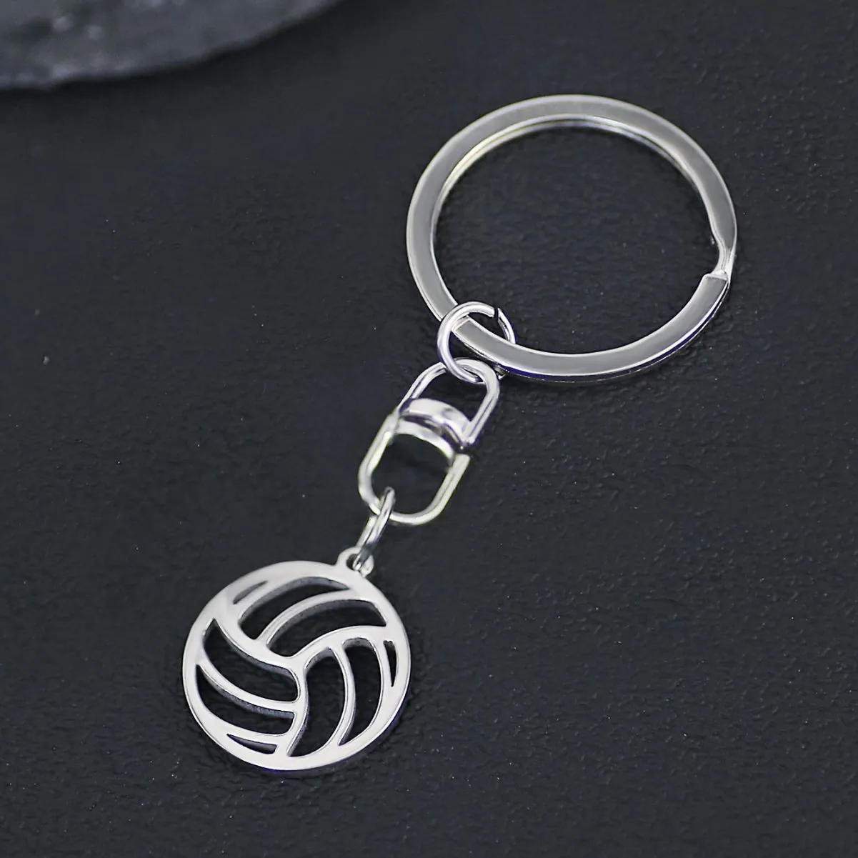 Stainless Steel Hollow Out Volleyball Pendant Keychain Sports Enthusiast Bag Ornament Metal Key Ring For Men Women