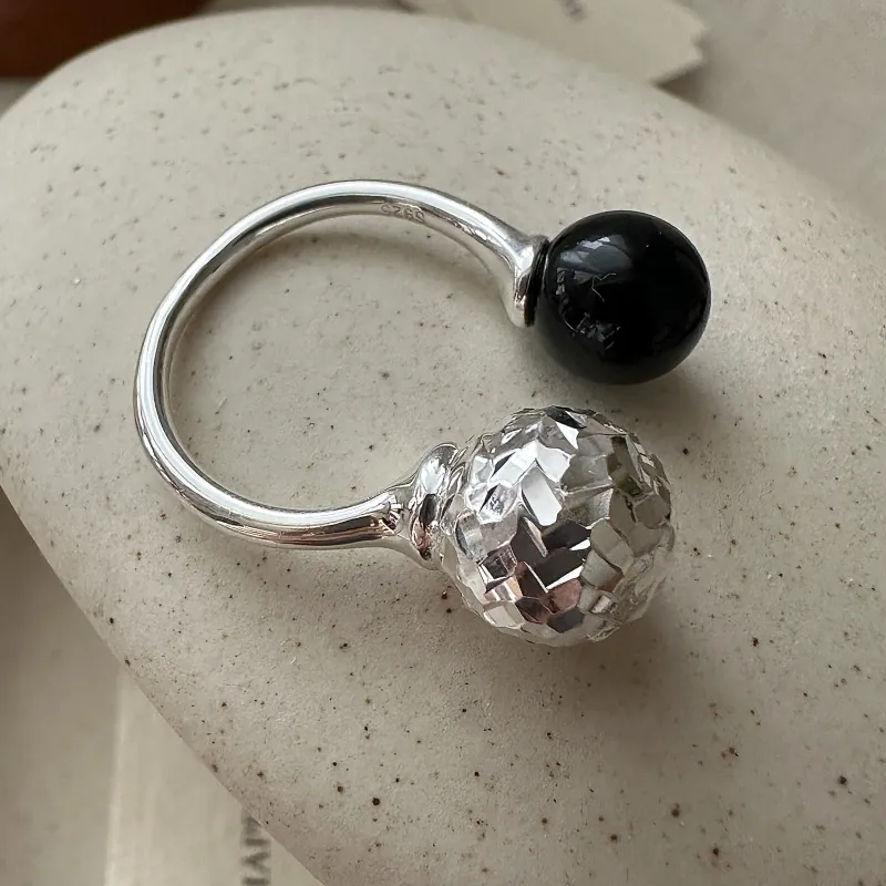 S925 Argent Sterling Bague Ouverte Minimaliste Agate Noire Double Perle Bague CNC Coupe Géométrique Bijoux de Mode Bague pour Femme
