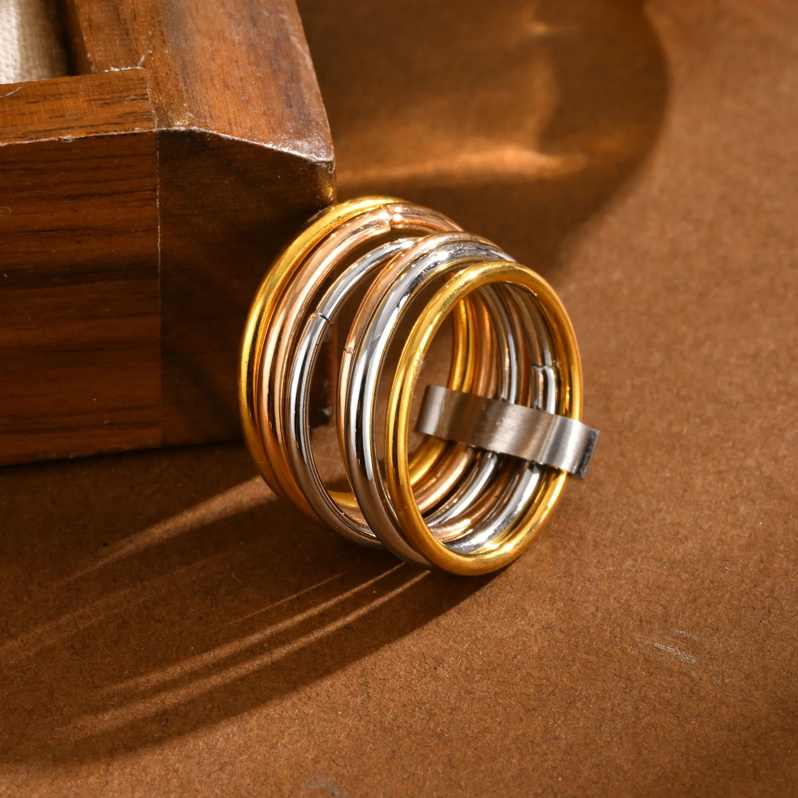 Minimalist Stainless Steel Tricolor Interlocking Ring For Women Men IP Gold Plated Multi Layer Stacking Band Jewelry Gift