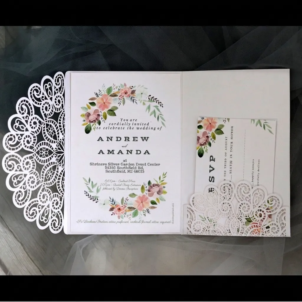 White Wedding Invitation Cards Laser Cut Hollow Pearlescent Paper Elegant Floral RSVP With Envelope