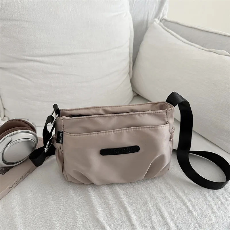 Women's Japanese Minimalist Nylon Crossbody Bag Lightweight Waterproof Simple Shoulder Bag Casual Versatile Small Square Handbag
