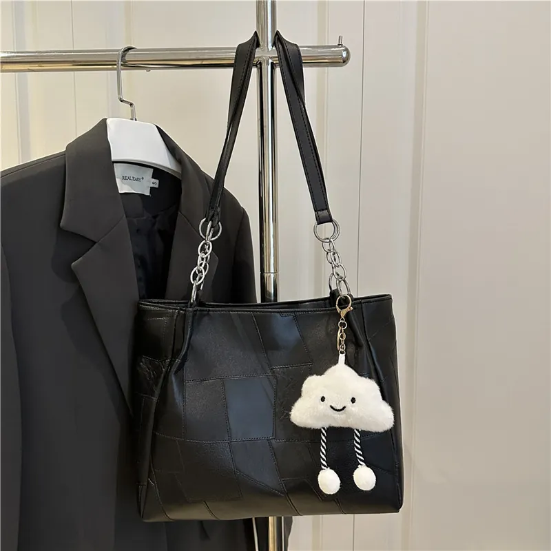 Women Large Capacity PU Leather Tote Bag Geometric Patchwork Shoulder Bag With Chain Strap And Cloud Pendant Handbag
