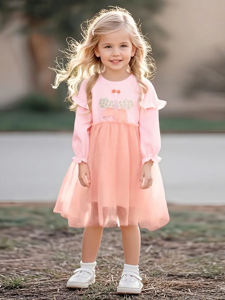 Robe Rose à Manches Longues pour Filles Broderie Papillon Patchwork en Maille Épaule Volante Mignonne Automne Princesse Tenue