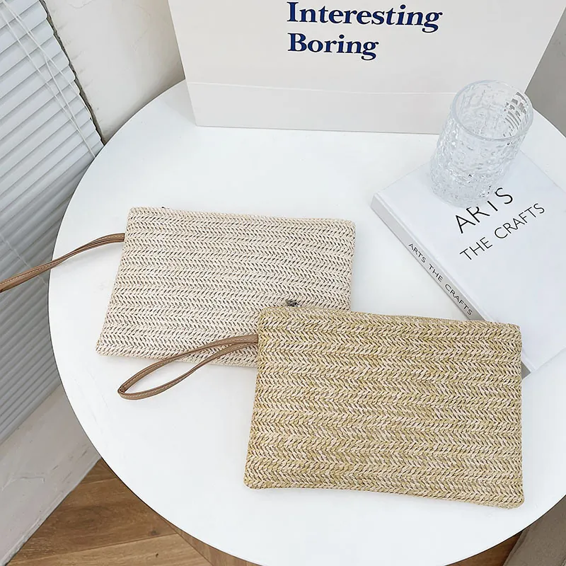 Handmade Woven Straw Clutch Bag For Women Summer Beach Vacation Wristlet Purse With Zipper Casual Fashion Travel Handbag