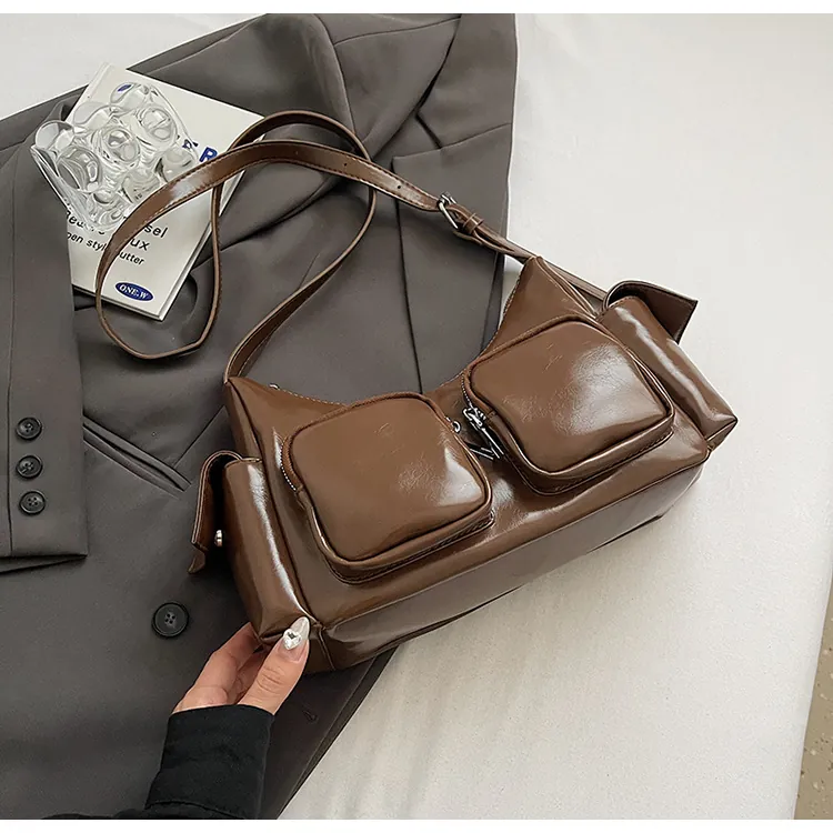 Women Multi-Pocket Shoulder Bag Shiny PU Leather Crossbody Bag Y2K Functional Hobo Bag Metallic Fashion Urban Daily Bag