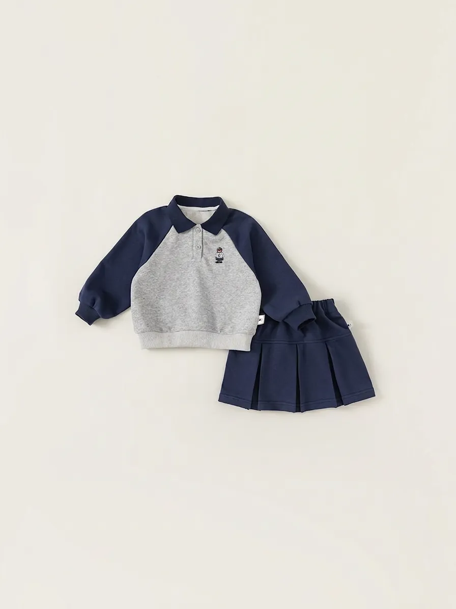 Abbigliamento Coordinato da Ragazza Stile Accademia Polo a Maniche Lunghe e Gonna a Pieghe in Cotone Ricamo Orso Color Block