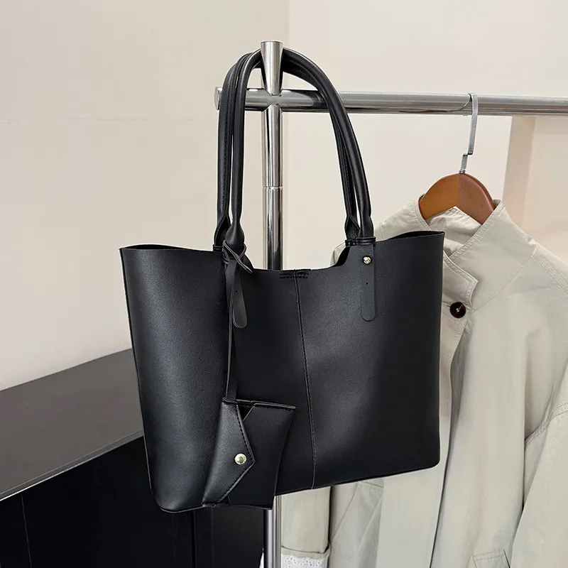 Large Capacity Minimalist Tote Bag For Women Synthetic Leather Shoulder Bag With Matching Pouch Solid Color Commuter Handbag