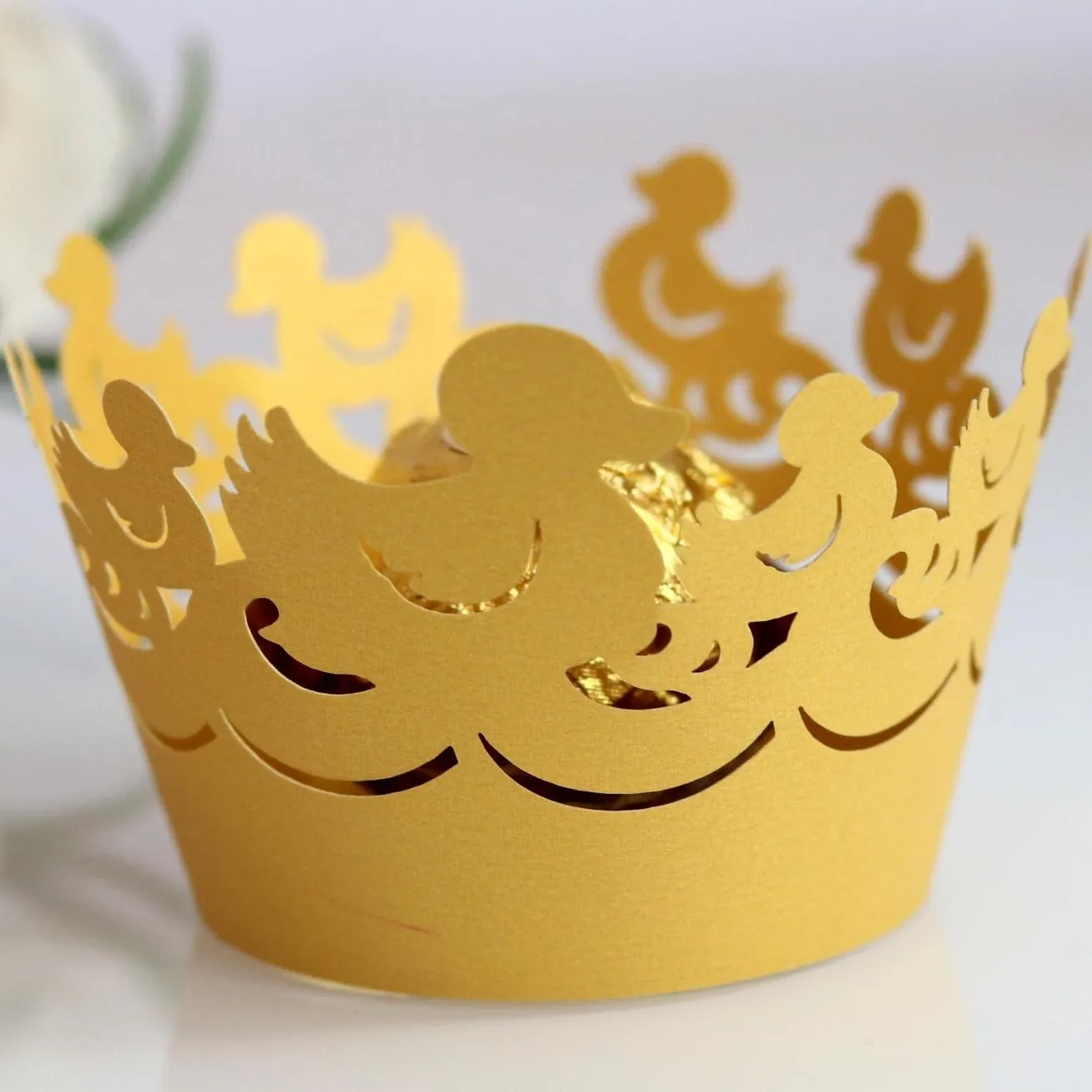 Involucro per Cupcake Intagliato a Laser Con Motivo a Anatra Carta Perla Artificialta Forma a Corona Decorazione per Matrimonio