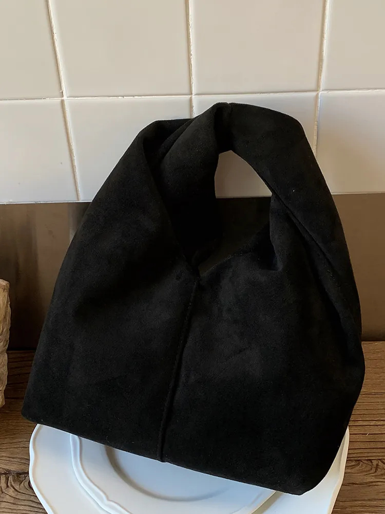 Minimalist Knotted Handle Pleated Cloud Handbag For Women PU Leather Solid Color Retro Casual Commute Tote Bag No Brand