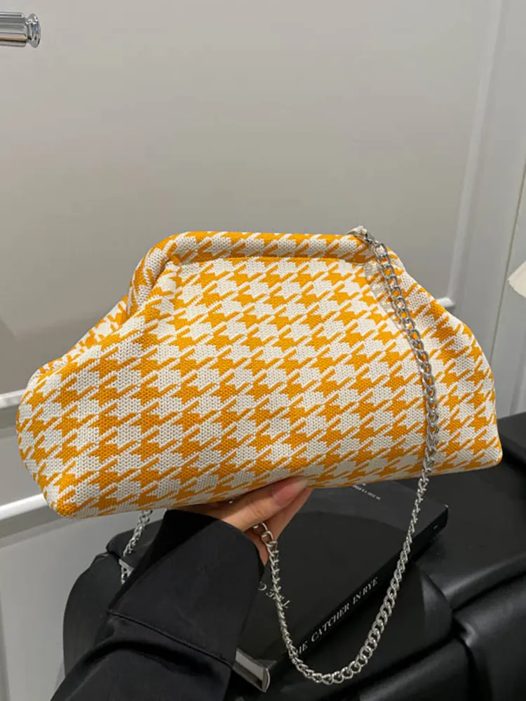 Women Houndstooth Knitted Cloud Shoulder Bag With Silver Metal Chain Retro Pouch Crossbody Bag Large Capacity Fabric Handbag