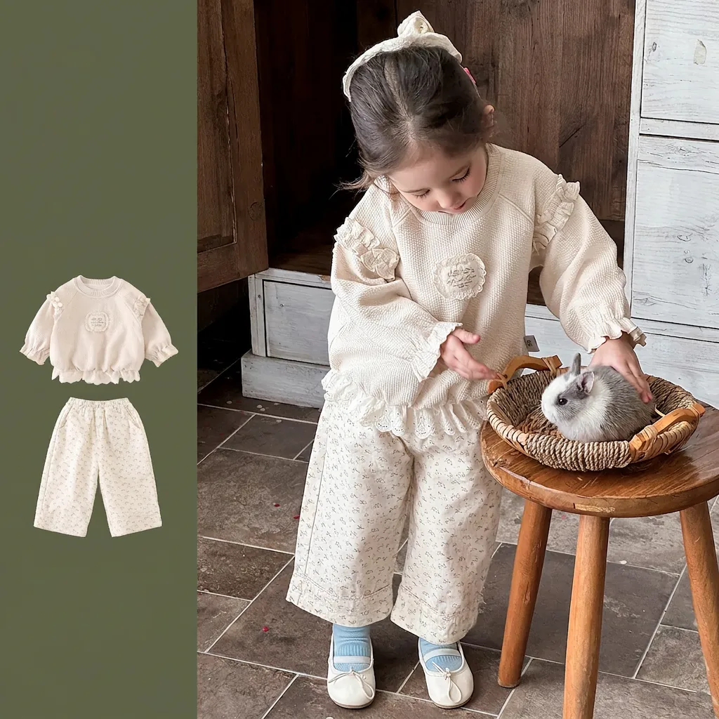 Completo di Abbigliamento Floreale Dolce per Neonata Top a Manica Lunga in Maglia a Nido d'Ape Con Bordo in Pizzo e Pantaloni