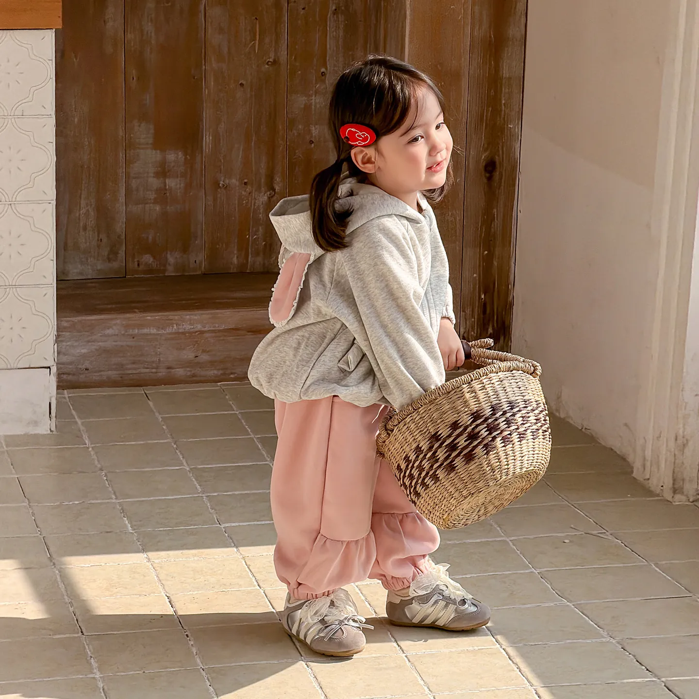 Ensemble Deux Pièces de Printemps pour Petites Filles Veste à Capuche Oreilles de Lapin et Pantalon à Volants