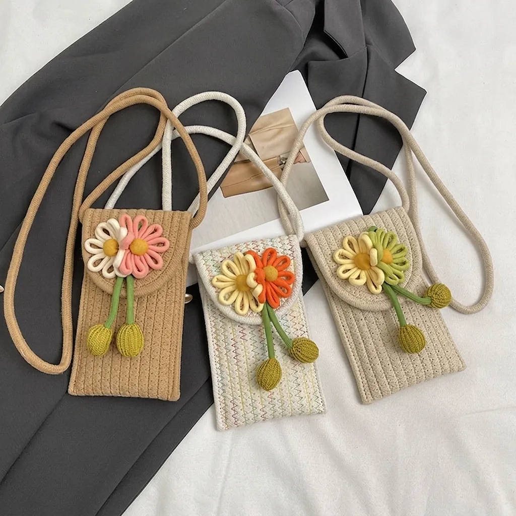 Handmade Crochet Woven Floral Phone Bag Women Sweet Bohemian Beach Crossbody Bag Mini Crochet Shoulder Bag Travel Pouch