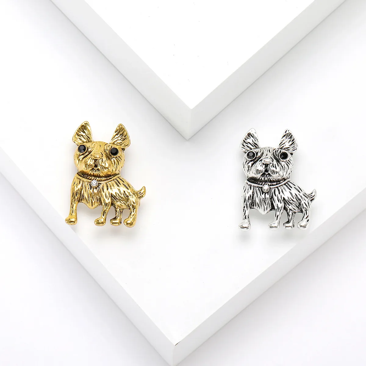 Vintage French Bulldog Brooch Alloy Zirconia Rhinestone Animal Lapel Pin For Women Suits Dress Coat Retro Creative Jewelry
