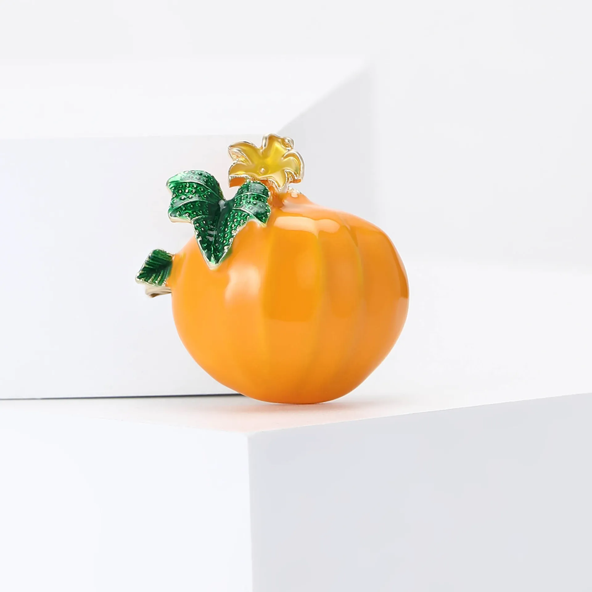 Spilla a Forma di Zucca in Lega Smaltata alla Moda per Donna Gioielli Creativi con Corsage di Frutta Accessorio Regalo di Halloween e Ringraziamento