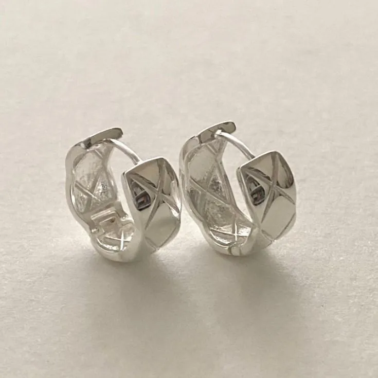 Orecchini a Bottone in Argento Sterling 925 con Motivo Trapuntato Stile Geometrico a Cerchio Gioielli Placcati in Oro e Argento